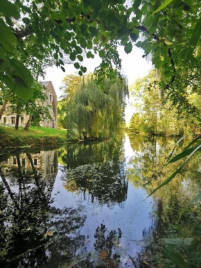 Authentique moulin à eau du ⅫⅠe siècle